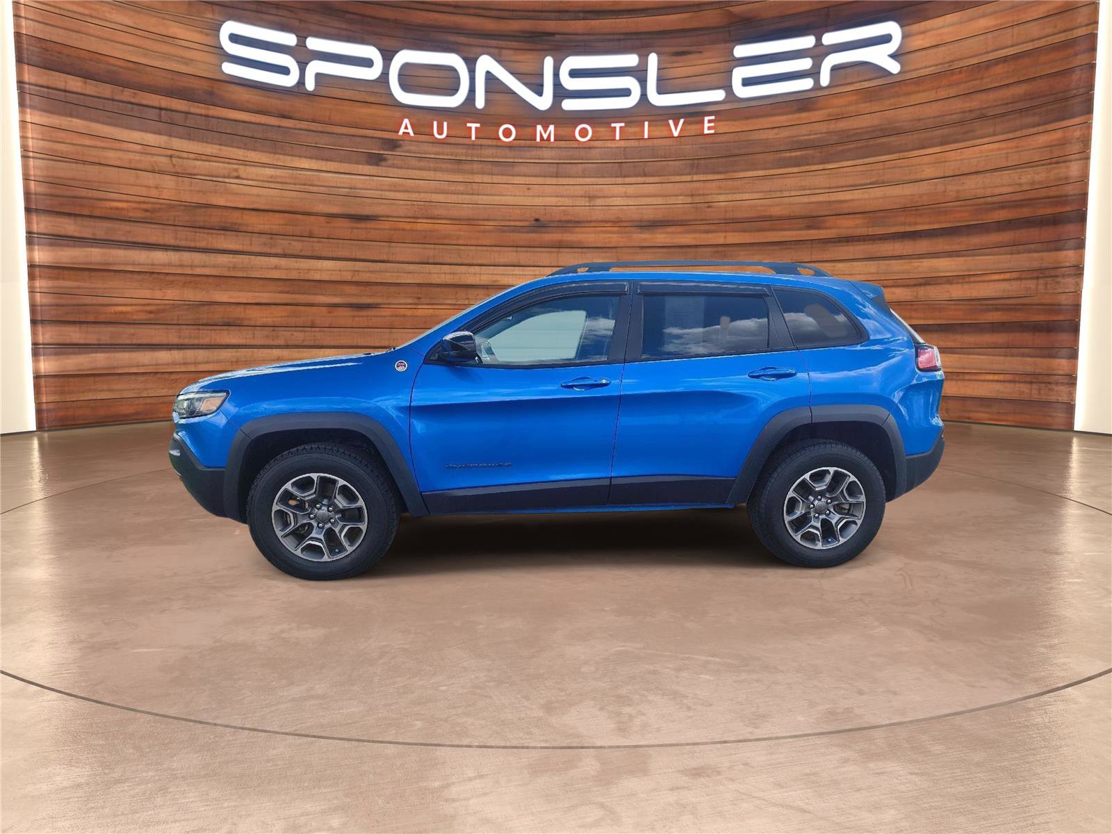 Used 2022 Jeep Cherokee Trailhawk w/ Premium Leather Package image 2