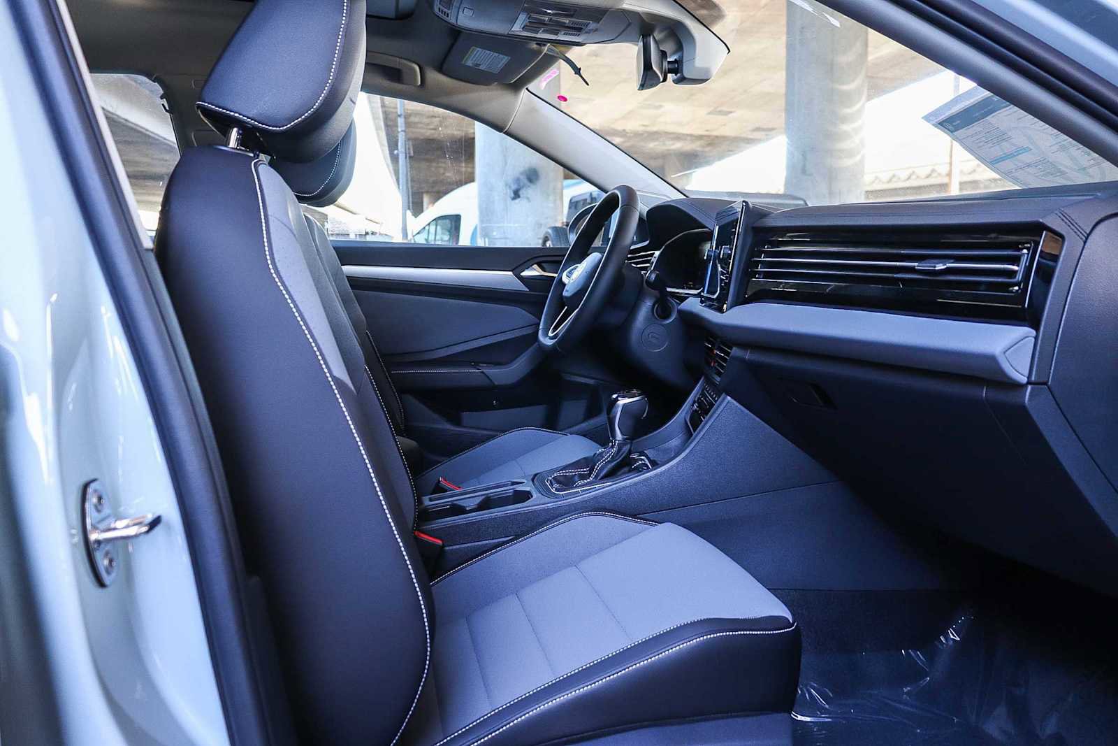 New 2026 Volkswagen Jetta SE image 19