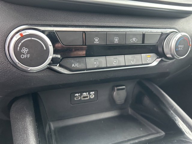 Used 2024 Nissan Altima 2.5 SV image 25