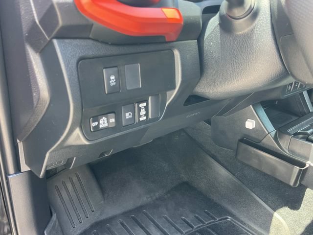 Used 2020 Toyota Tacoma TRD Off-Road w/ TRD Premium Off Road Package AWD/4WD image 33