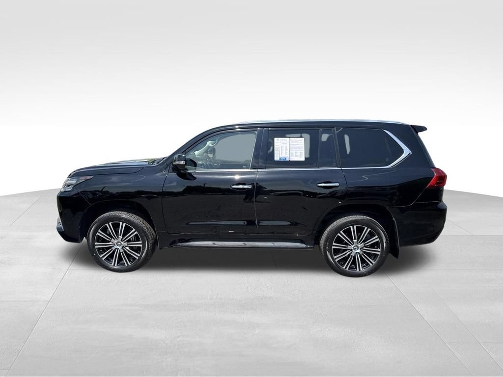 Used 2021 Lexus LX 570 4WD w/ Luxury Package image 4