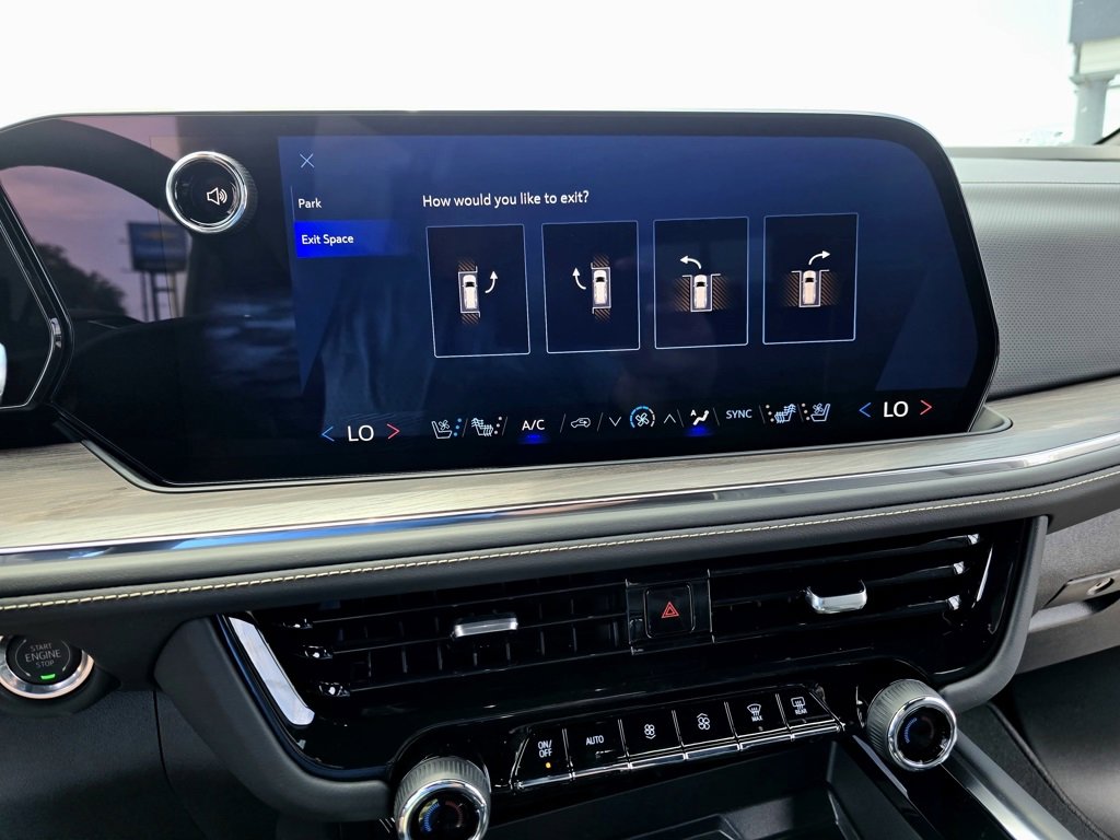 New 2025 Chevrolet Tahoe Premier w/ Sun And Tow Package image 41