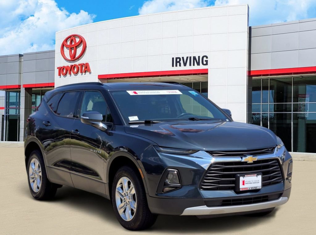 Used 2020 Chevrolet Blazer LT FWD image 2