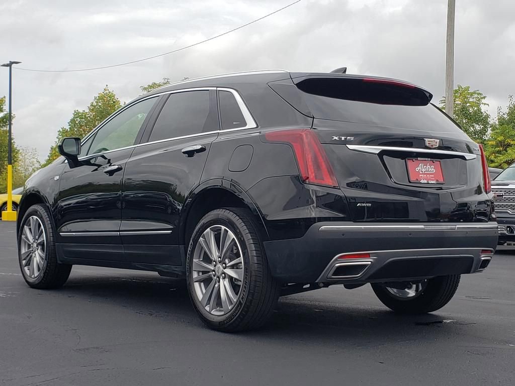 Used 2025 Cadillac XT5 Premium Luxury image 5