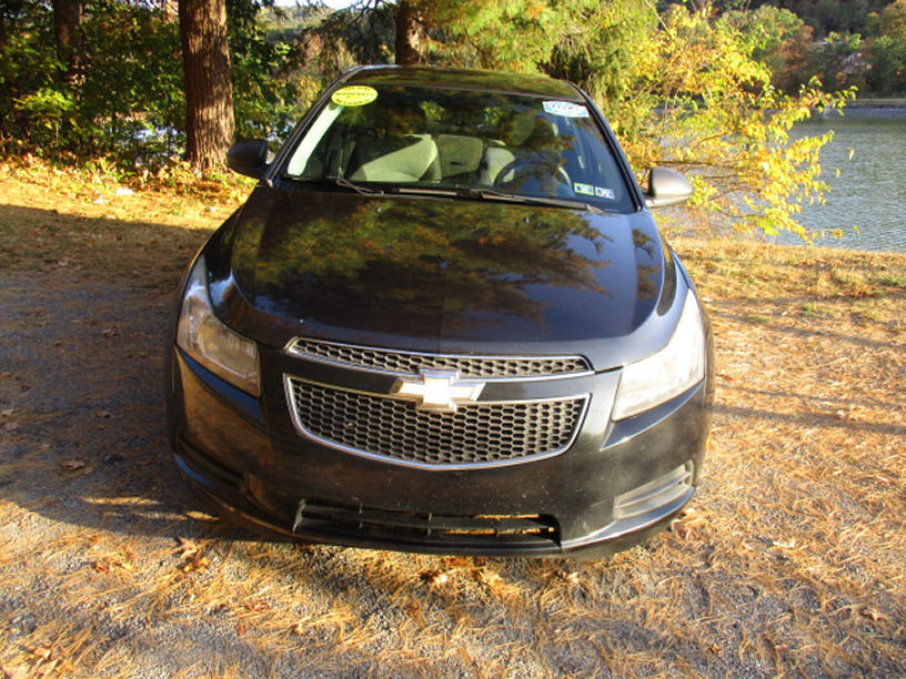 Used 2014 Chevrolet Cruze LS FWD image 5