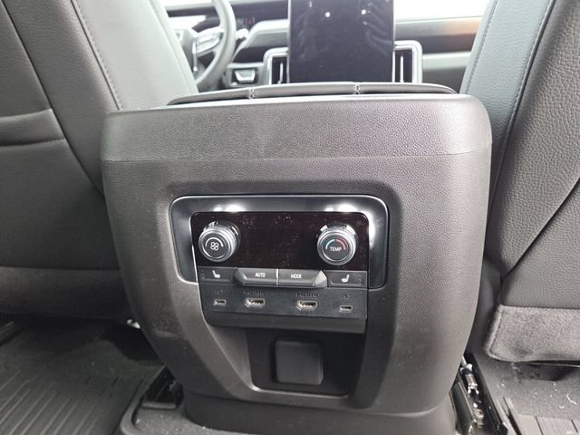 New 2026 GMC Yukon Denali w/ Denali Reserve Package AWD/4WD image 27