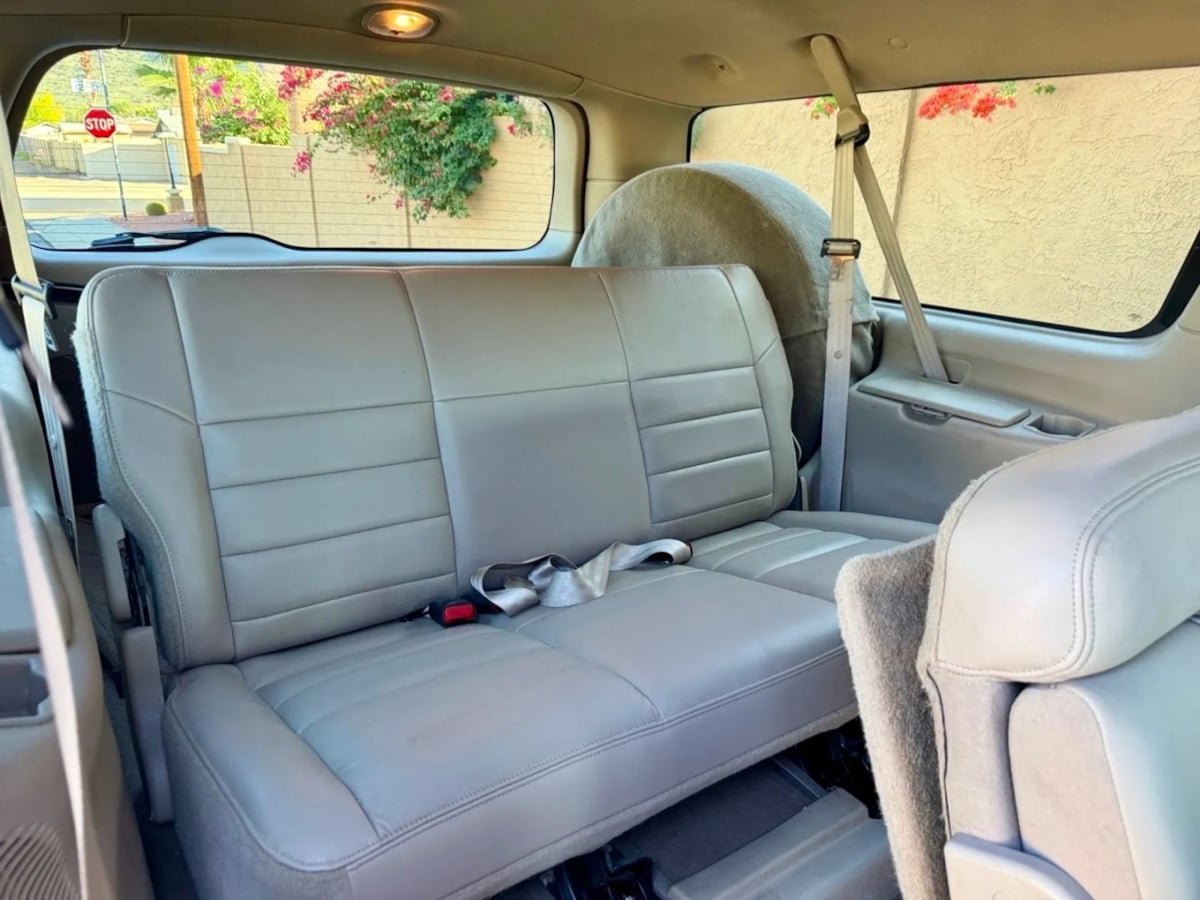 Used 2002 Ford Excursion Limited image 24