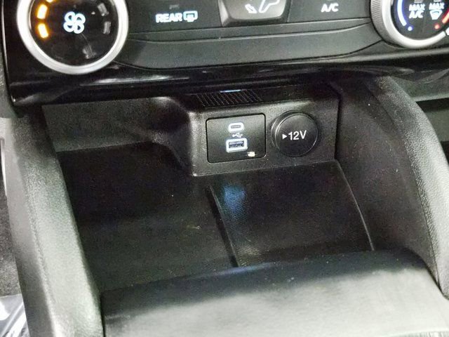 Used 2022 Ford Escape SE image 30