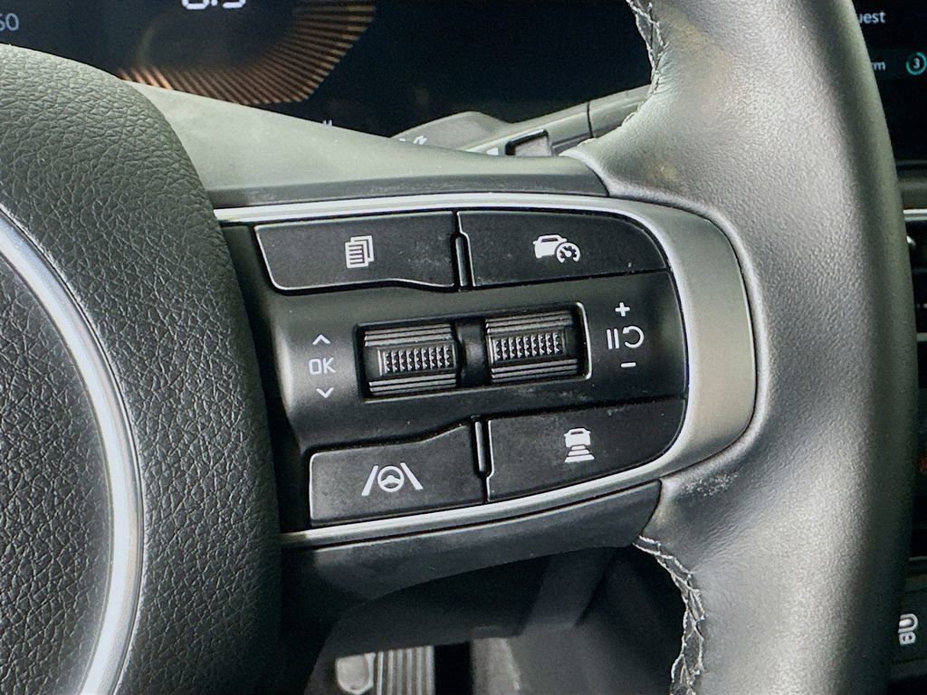 Certified 2025 Kia K5 GT-Line image 10