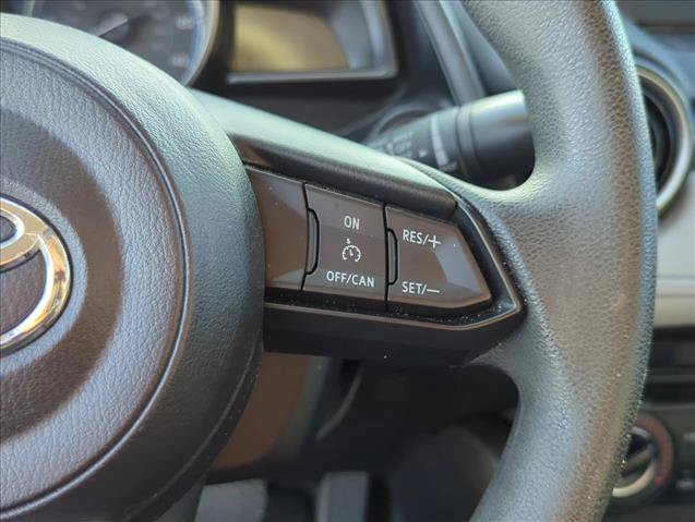 Certified 2019 Toyota Yaris LE FWD image 13