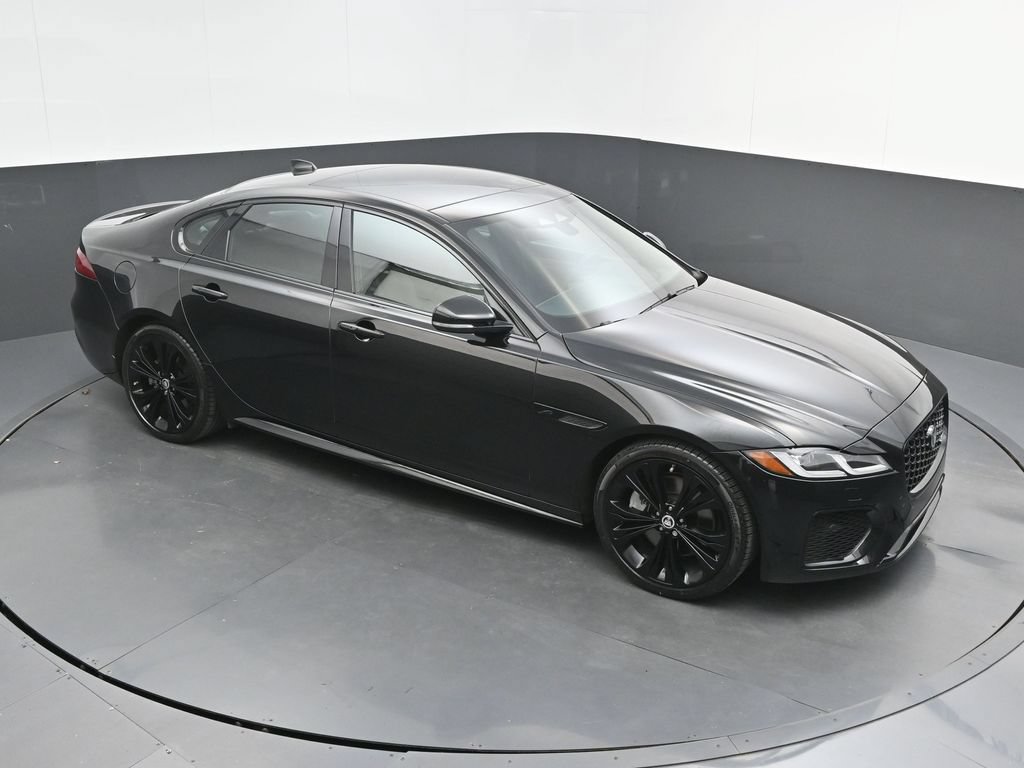 Certified 2024 Jaguar XF R-Dynamic SE AWD/4WD image 36