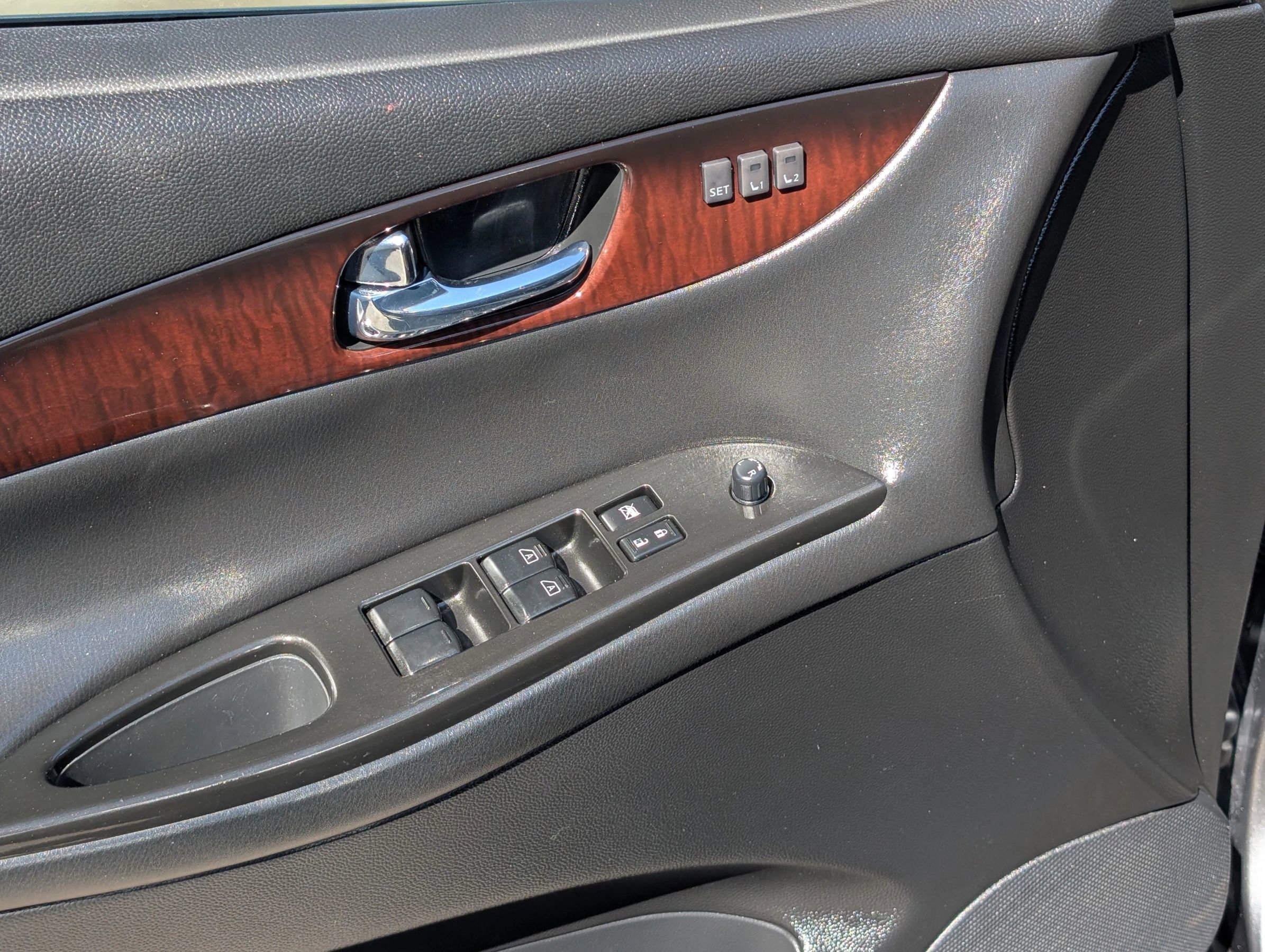 Used 2017 INFINITI QX50 AWD w/ Technology Package image 18