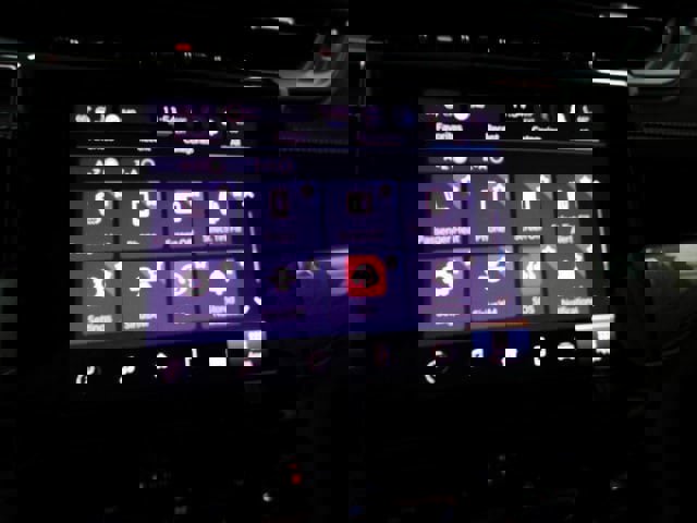 Used 2022 Jeep Grand Cherokee Laredo w/ Luxury Tech Group I image 31