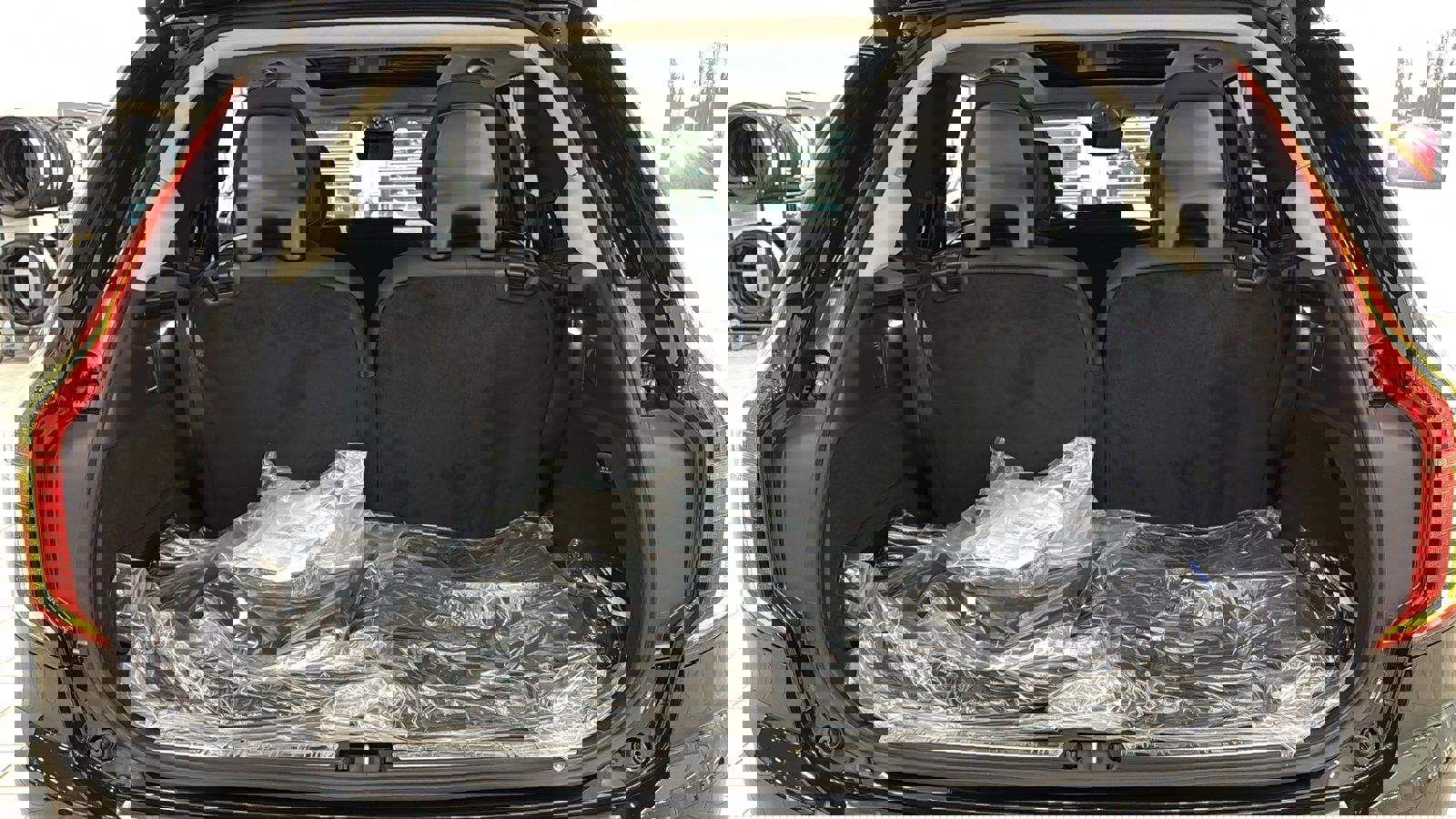 New 2026 Volvo XC90 B6 Plus w/ Protection Package Premier image 30