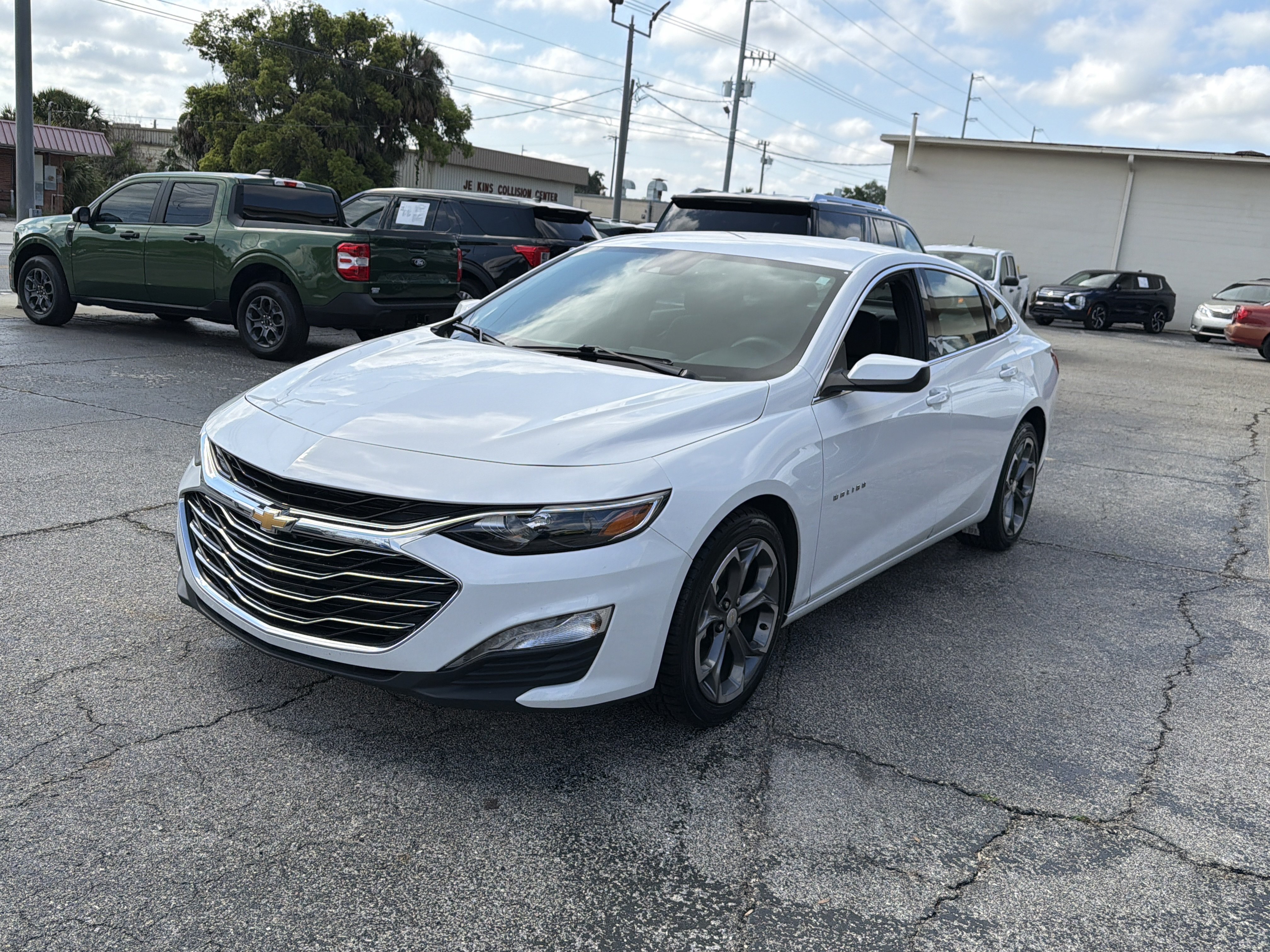 Used 2024 Chevrolet Malibu LT FWD image 6