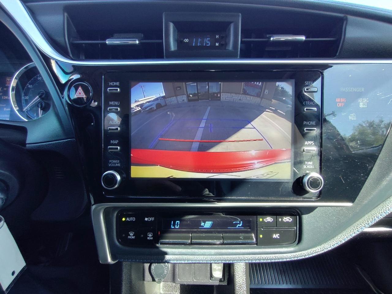 Used 2017 Toyota Corolla SE FWD image 21