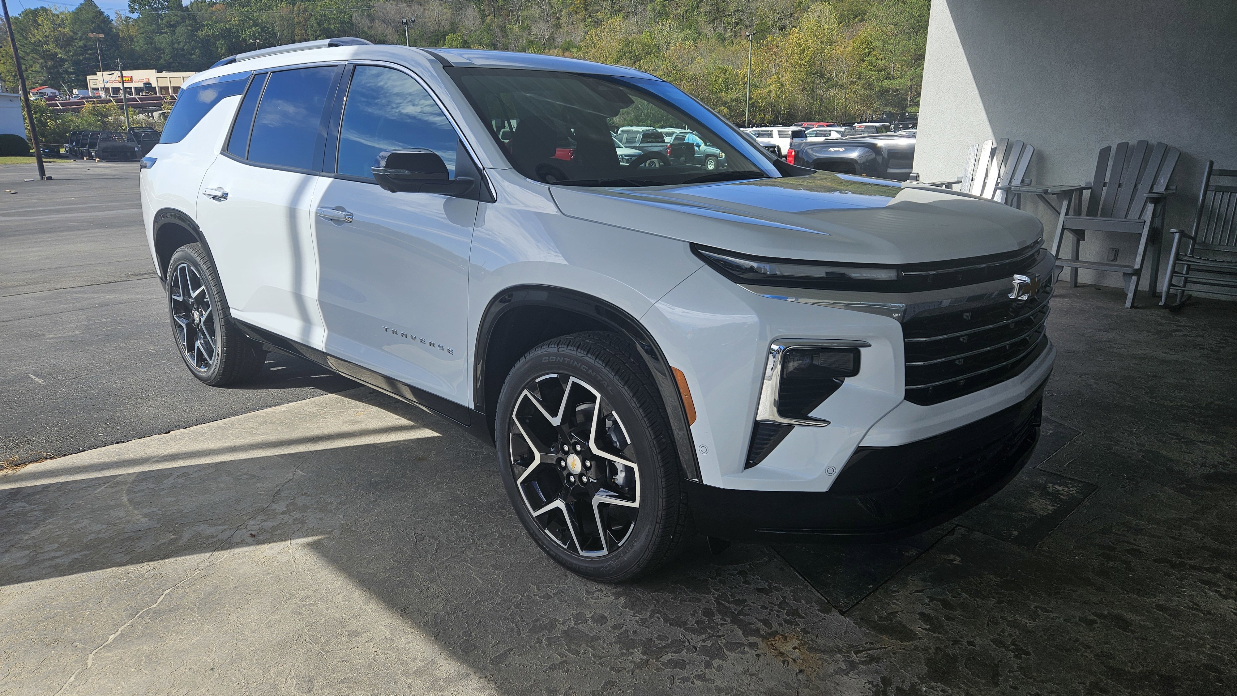 New 2026 Chevrolet Traverse High Country w/ LPO, Floor Liner Package image 2