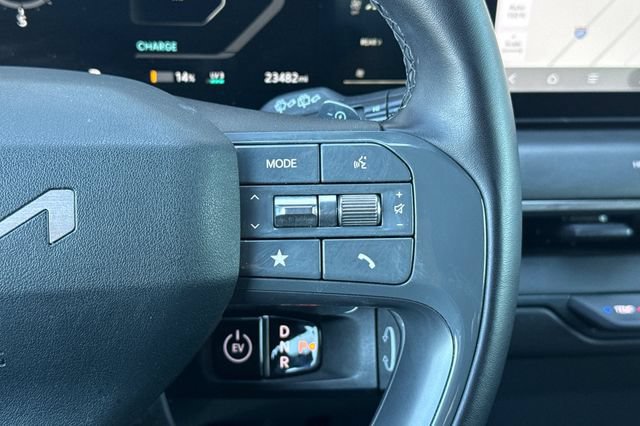 Certified 2024 Kia EV9 Light Long Range RWD image 33