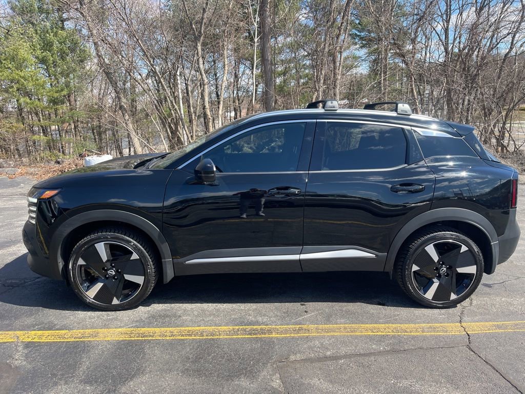 Certified 2025 Nissan Kicks SR image 4