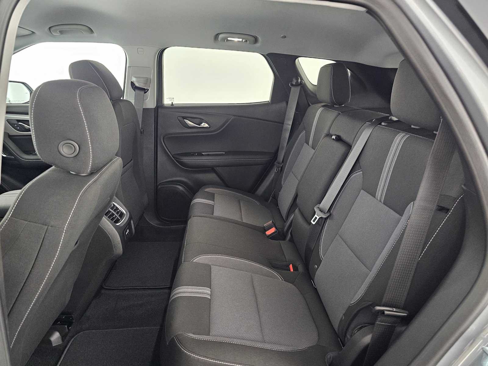 New 2026 Chevrolet Blazer LT w/ Convenience Package FWD image 16