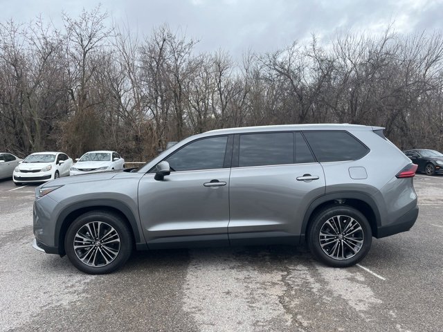 Used 2026 Toyota Grand Highlander AWD Hybrid image 2