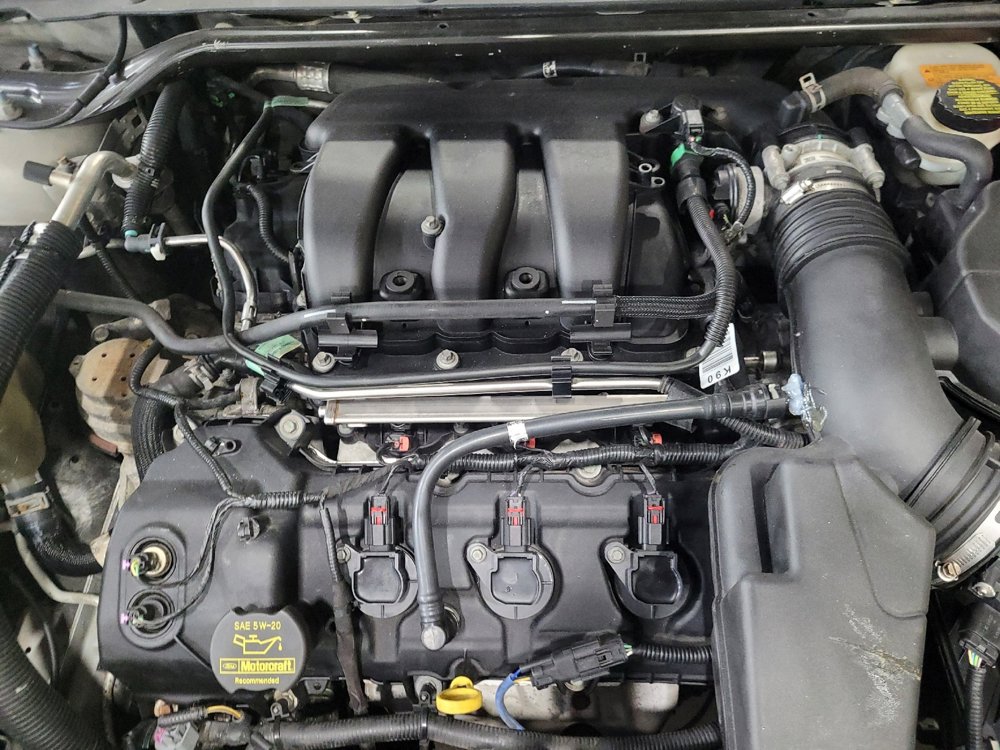 Used 2013 Ford Taurus SEL image 30