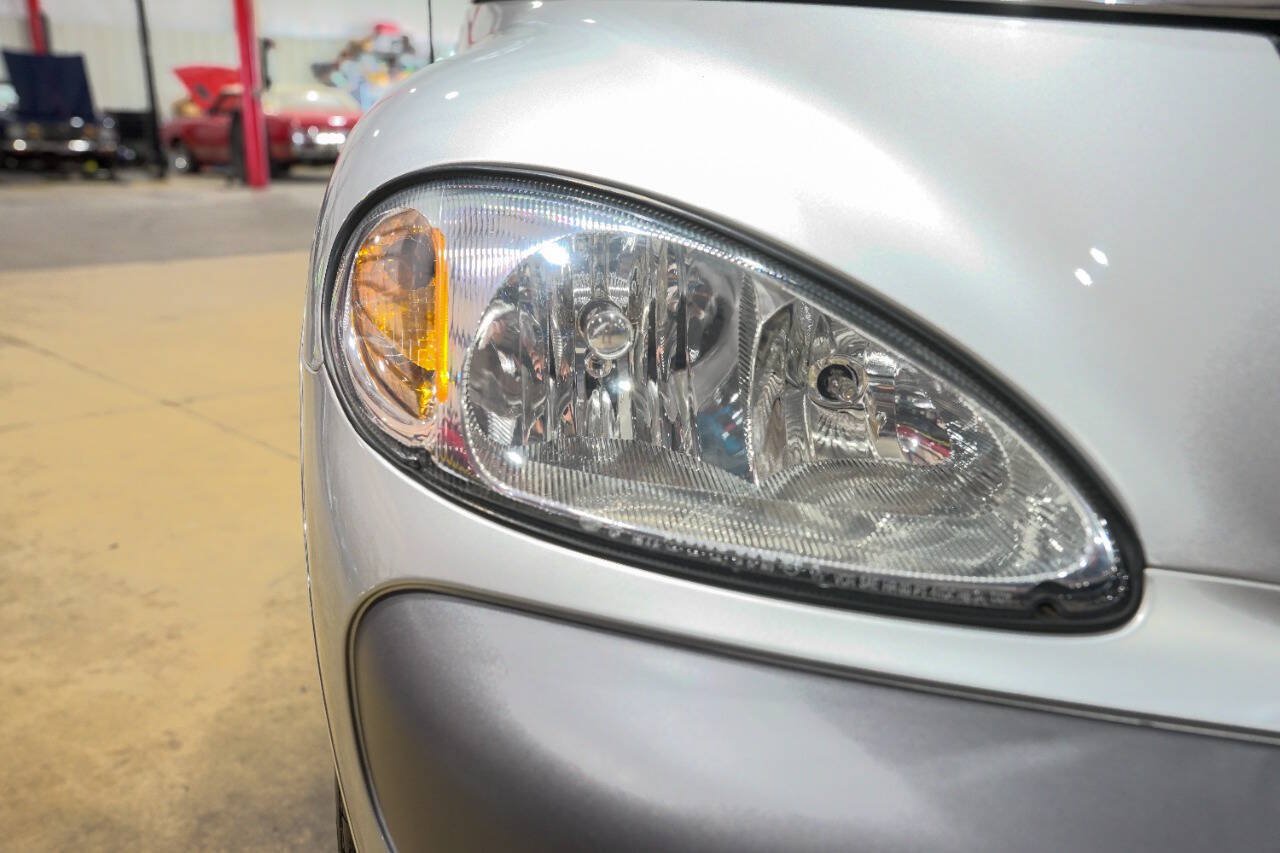 Used 2001 Chrysler PT Cruiser FWD image 28