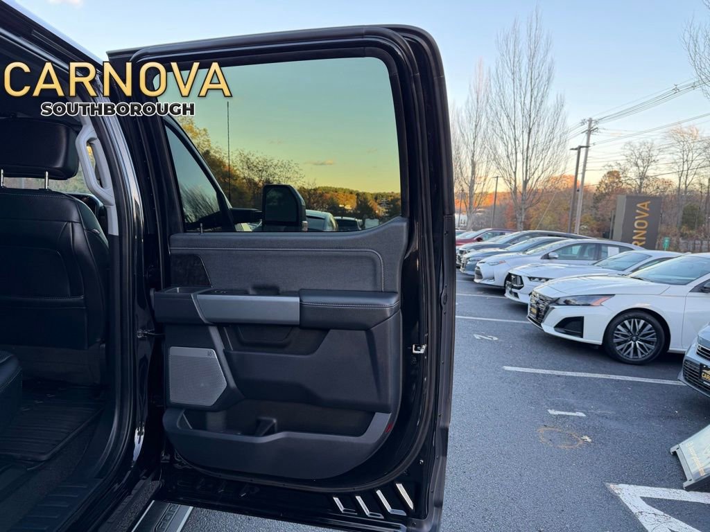 Used 2023 Ford F250 Lariat w/ FX4 Off-Road Package image 24
