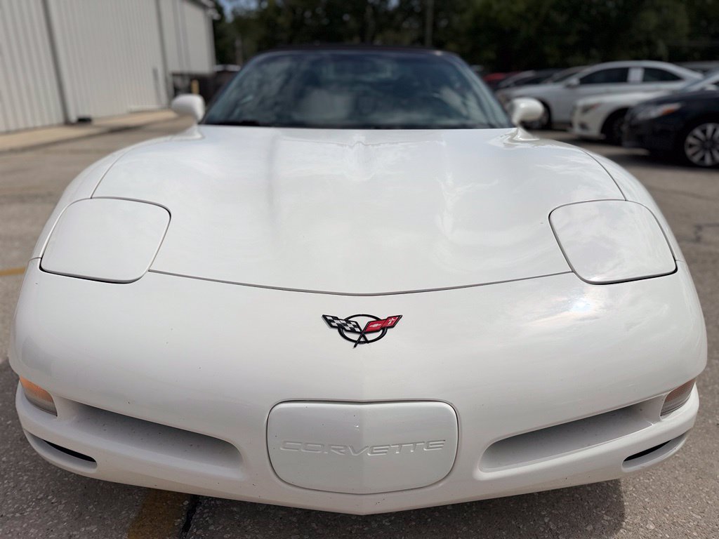 Used 2001 Chevrolet Corvette Convertible w/ Preferred Equipment Group2 RWD image 9