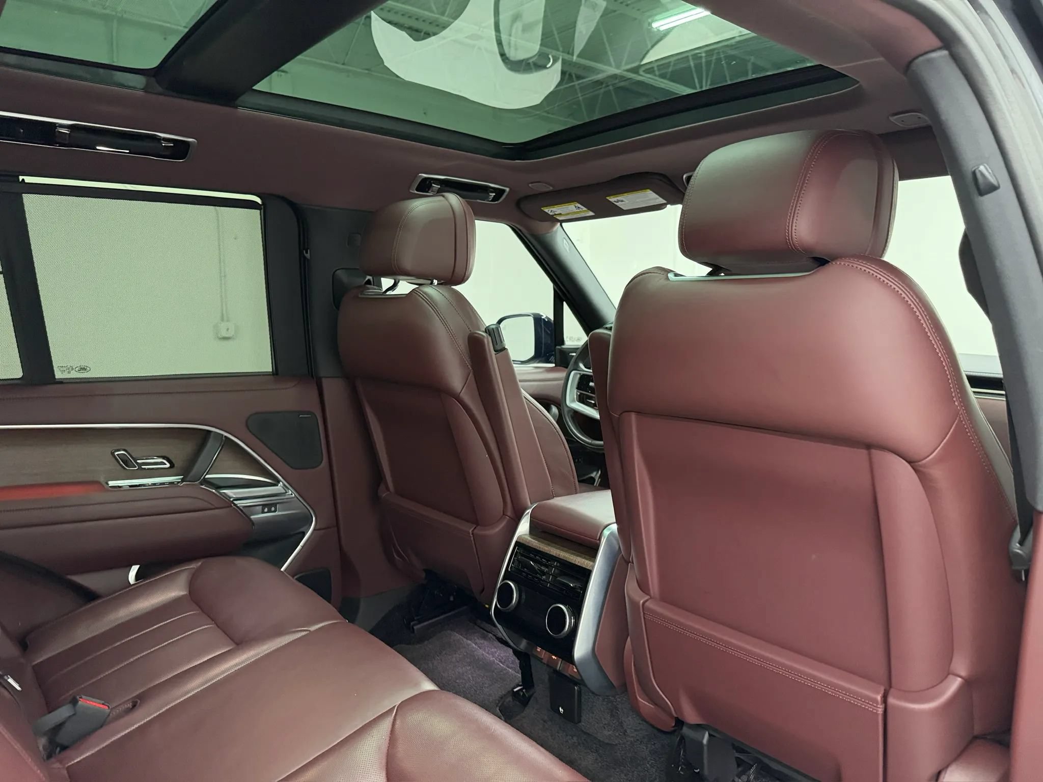 Used 2024 Land Rover Range Rover SE AWD/4WD image 64