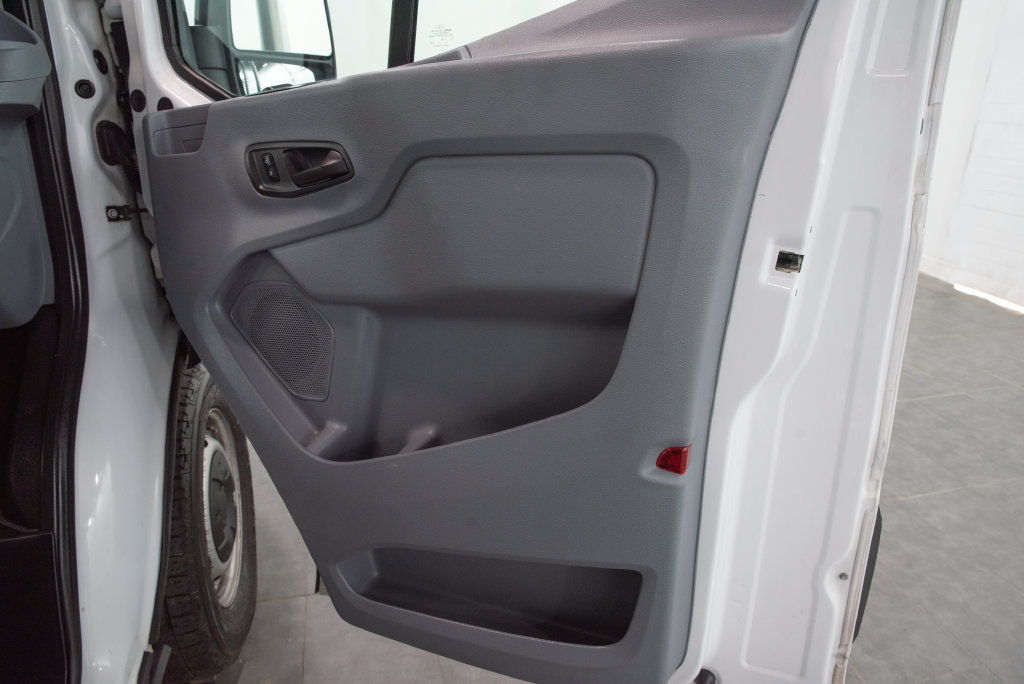 Used 2018 Ford Transit 350 XL RWD image 15