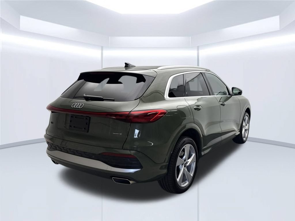 Used 2025 Audi Q5 Premium Plus w/ Premium Plus AWD/4WD image 7