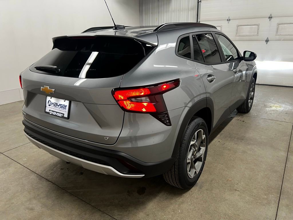 New 2026 Chevrolet Trax LT w/ Driver Confidence Package image 3