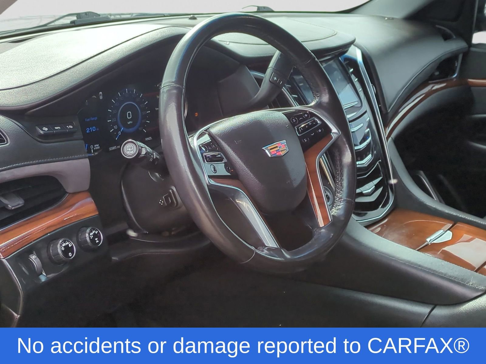 Used 2019 Cadillac Escalade ESV Luxury image 2