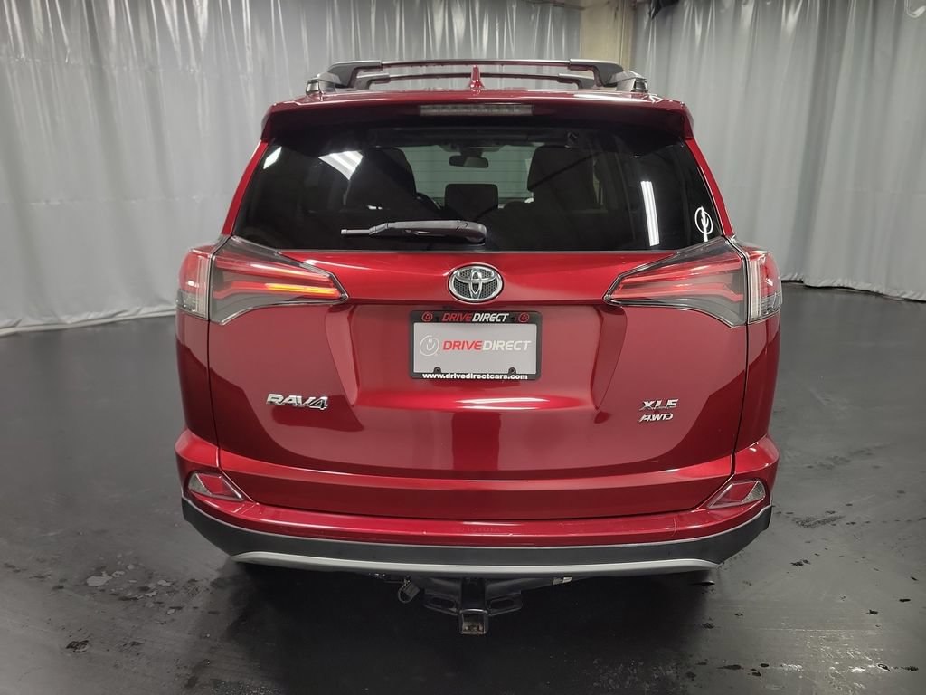 Used 2018 Toyota RAV4 XLE AWD/4WD image 7