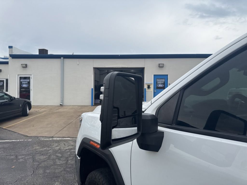 Used 2023 GMC Sierra 3500 Pro w/ Convenience Package AWD/4WD image 19