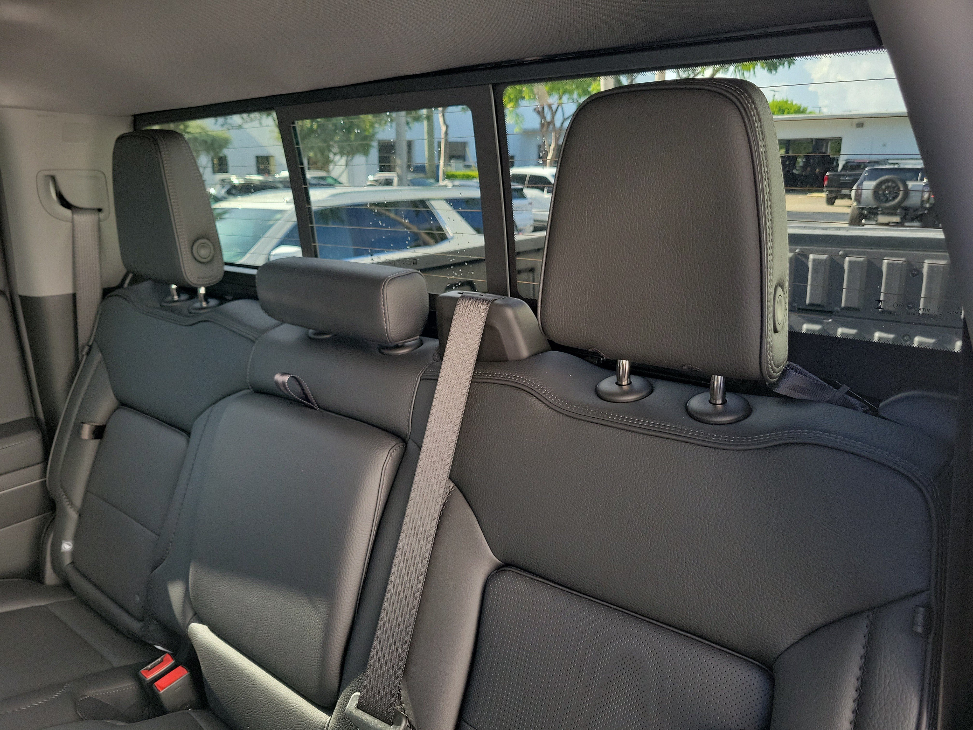 New 2026 GMC Sierra 1500 Denali w/ Denali Reserve Package AWD/4WD image 13