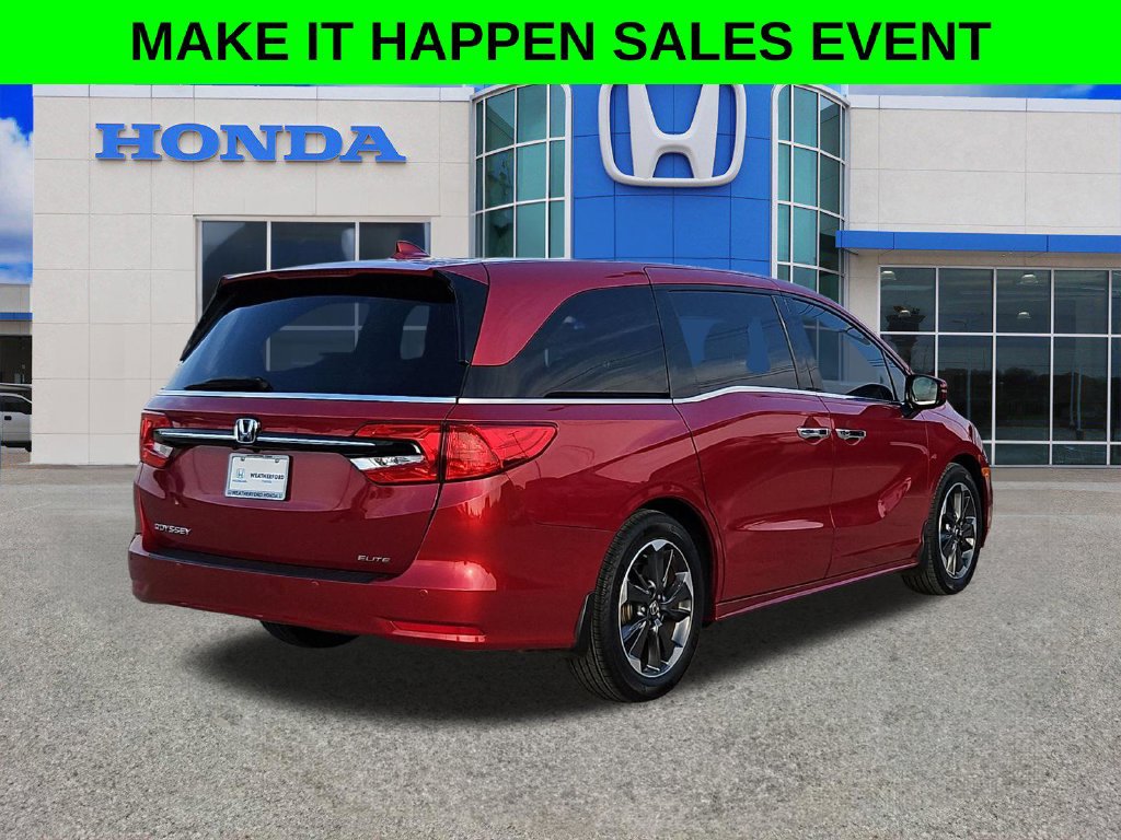 Used 2023 Honda Odyssey Elite image 3