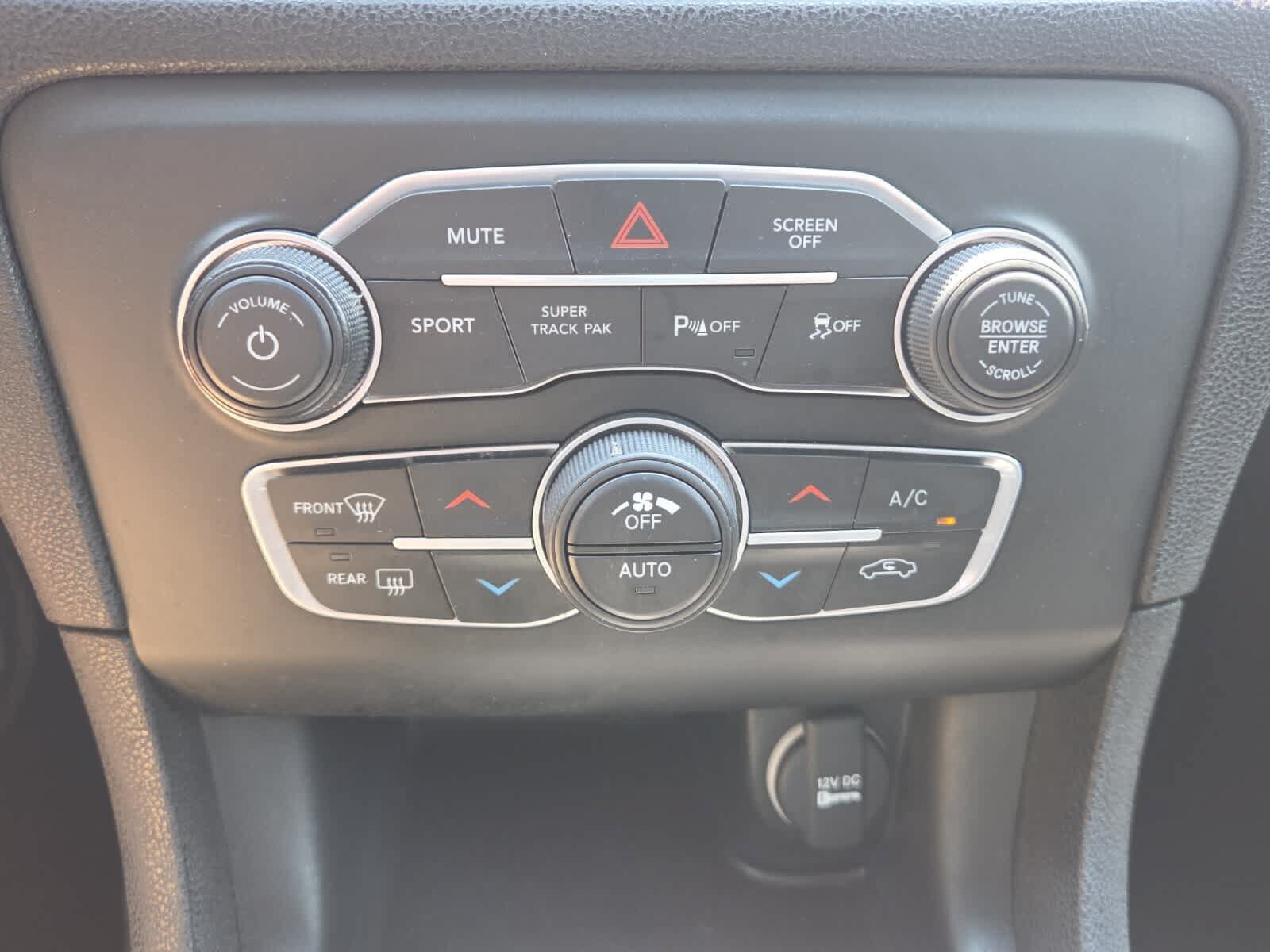 Used 2022 Dodge Charger R/T RWD image 10