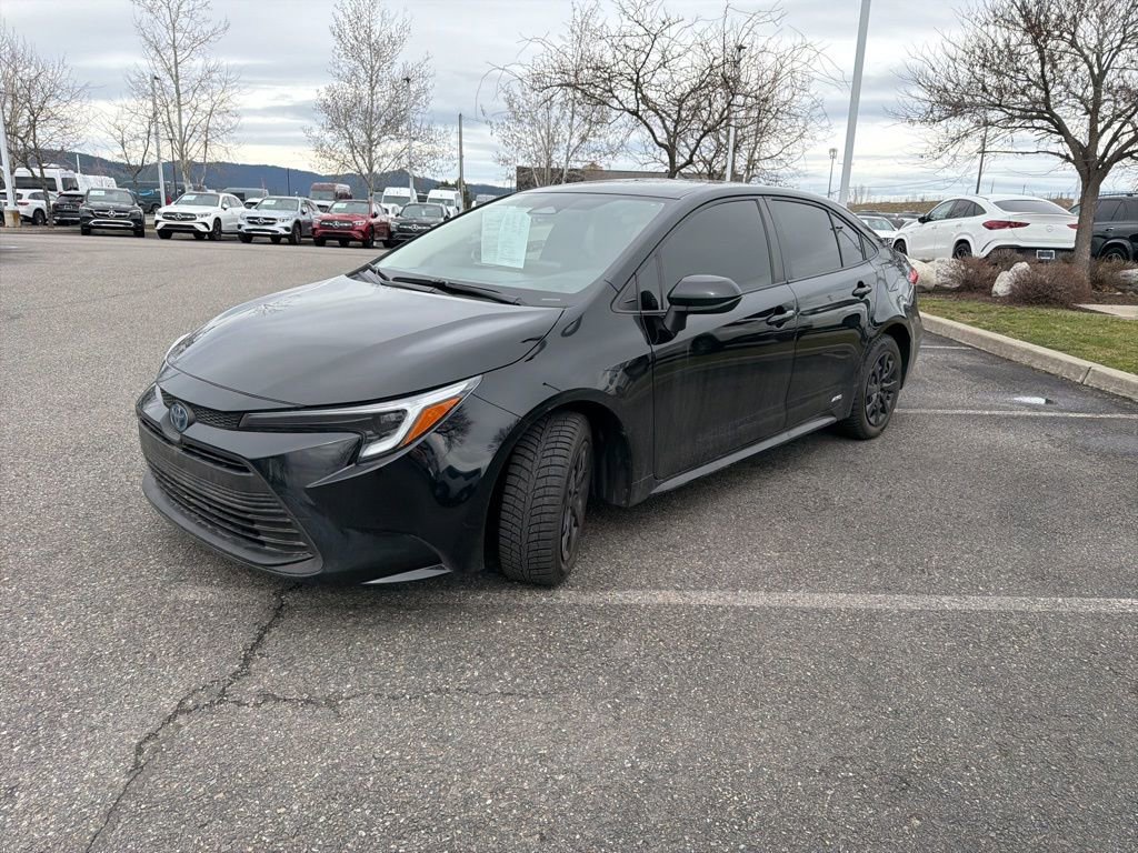 Used 2024 Toyota Corolla LE image 4