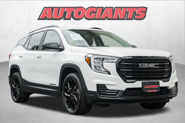 Used 2023 GMC Terrain SLE w/ Driver Convenience Package