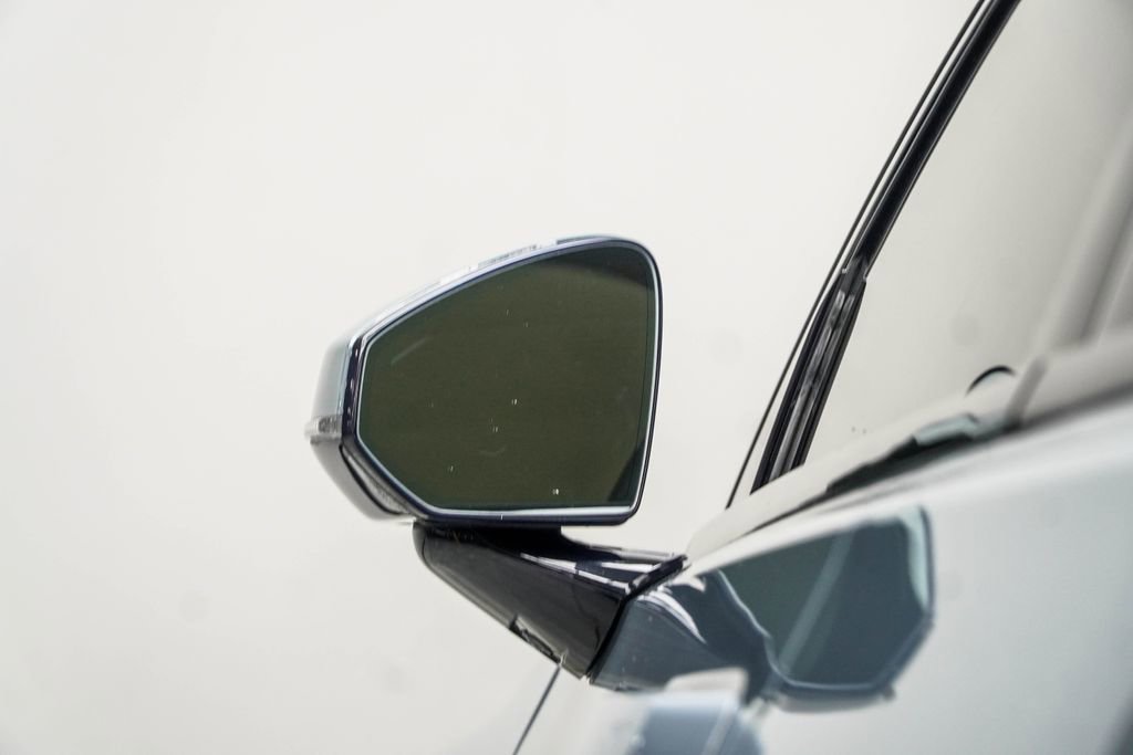 Used 2021 Polestar Polestar 2 w/ Performance Package image 16