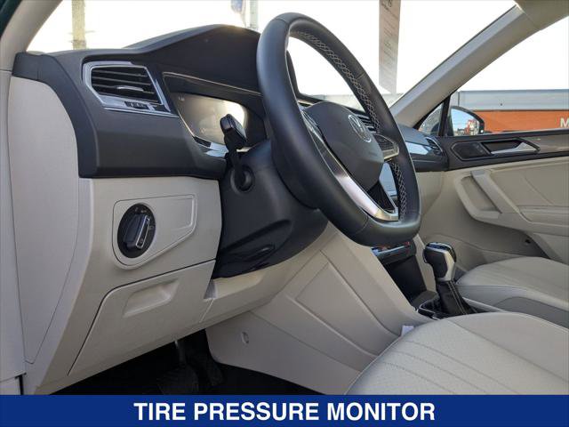 Certified 2024 Volkswagen Tiguan SE image 12