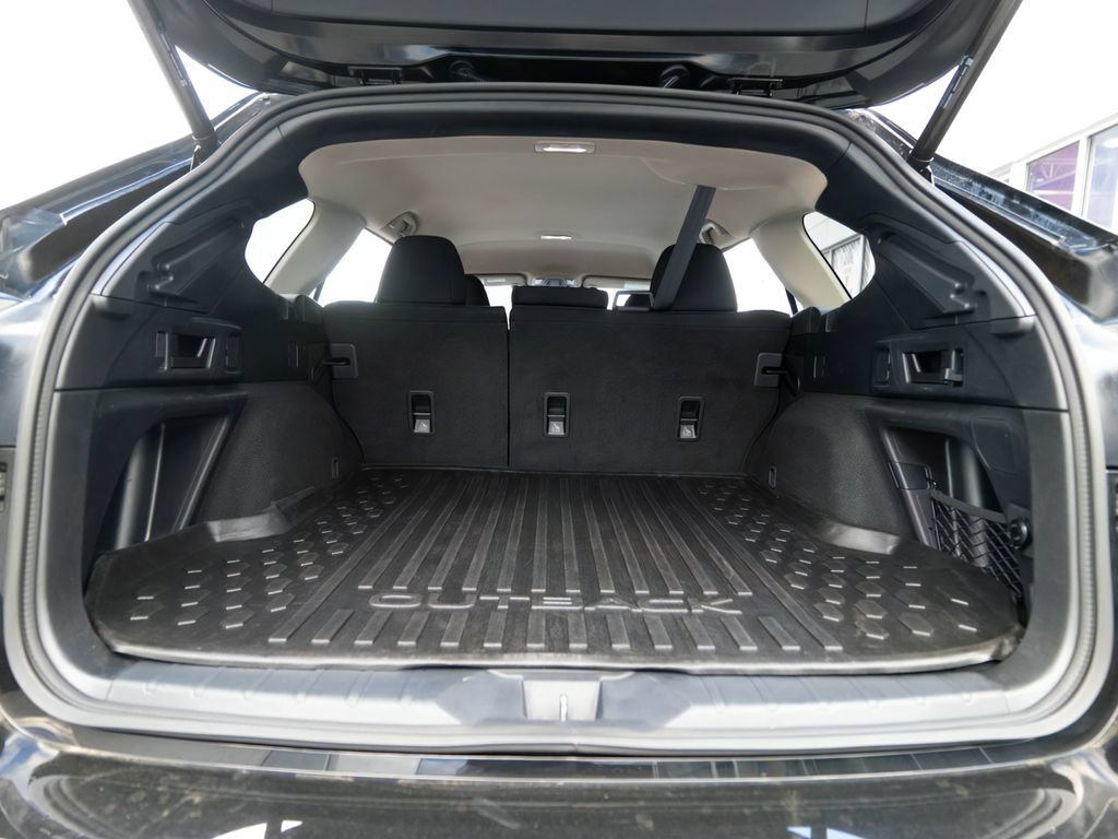 Used 2024 Subaru Outback Premium AWD/4WD image 30