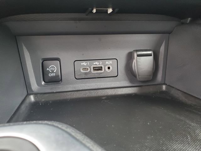 Certified 2025 Nissan Sentra SR w/ SR Premium Package image 25