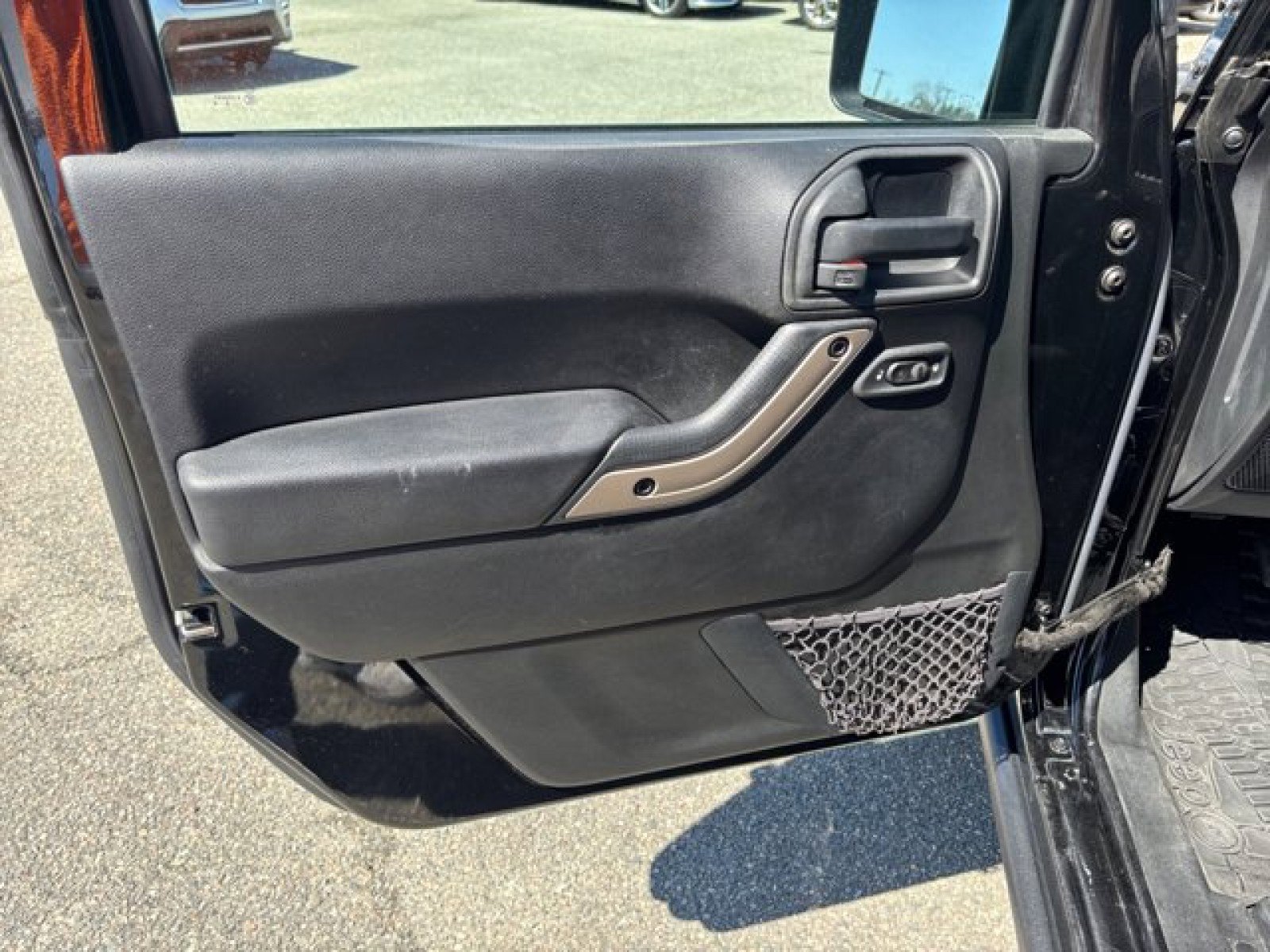 Used 2016 Jeep Wrangler Sahara AWD/4WD image 20