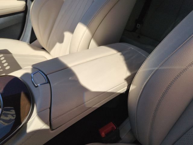 Used 2023 Mercedes-Benz E 350 4MATIC Sedan image 18