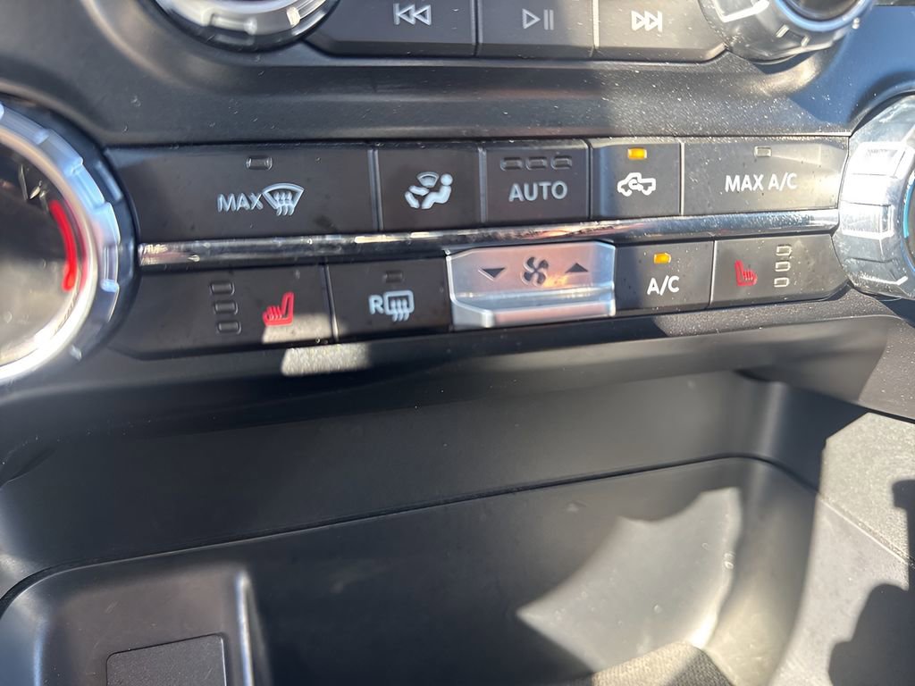 Used 2023 Ford F150 Lightning XLT image 21