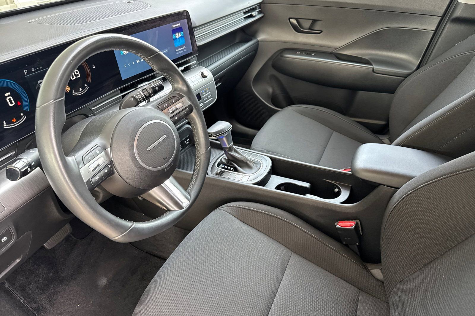 Used 2024 Hyundai Kona SEL FWD image 9