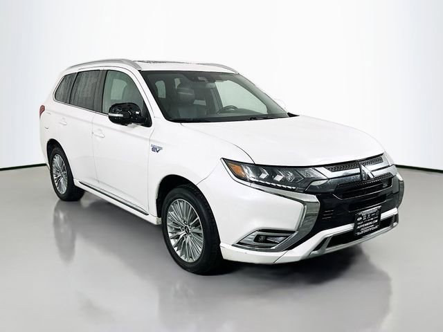 Used 2019 Mitsubishi Outlander 4WD Plug-In Hybrid image 1